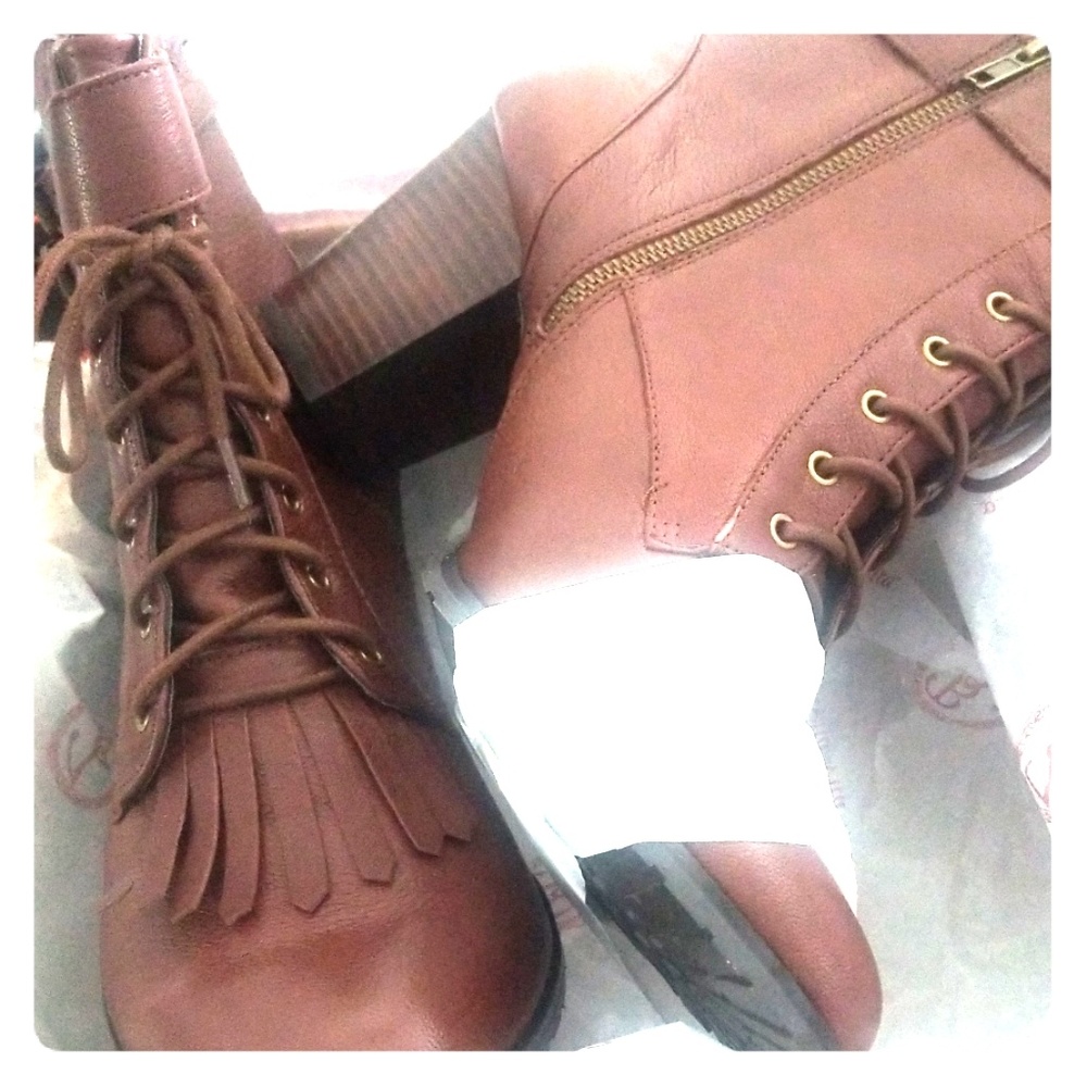 Ankle booties
